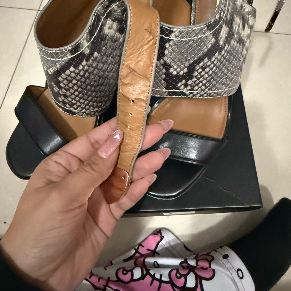 Coach Women's Black and Snake Pattern Sandals - Picture 5 of 7